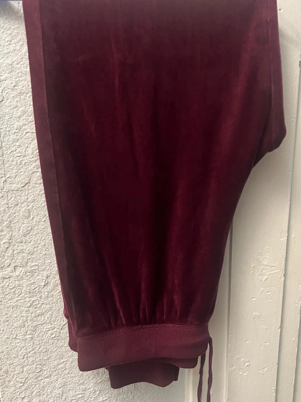Honeydew Women’s Small Burgundy Velour Lounge Set Sweatshirt Jogger Pants